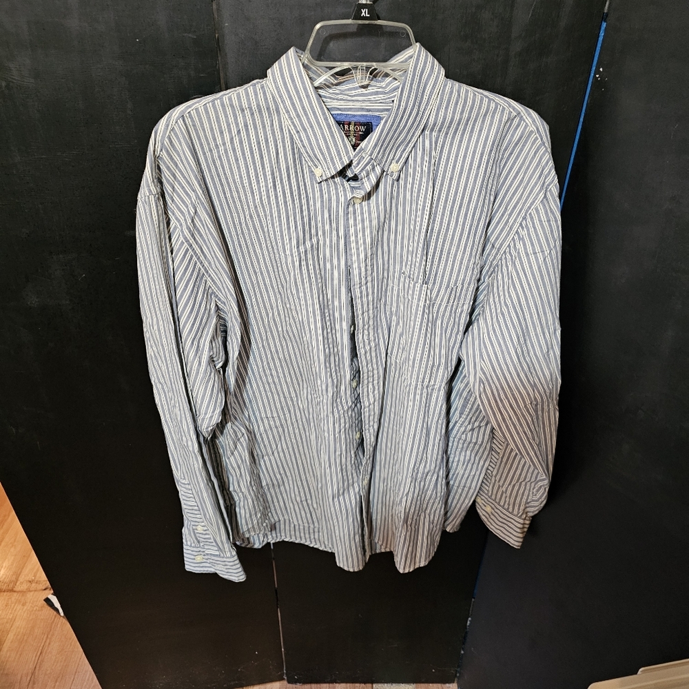 ♥️ GUC Mens Size Large Arrow Striped Button Up Shirt